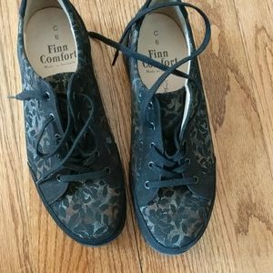 Finn comfort shoes new never worn size 8.5